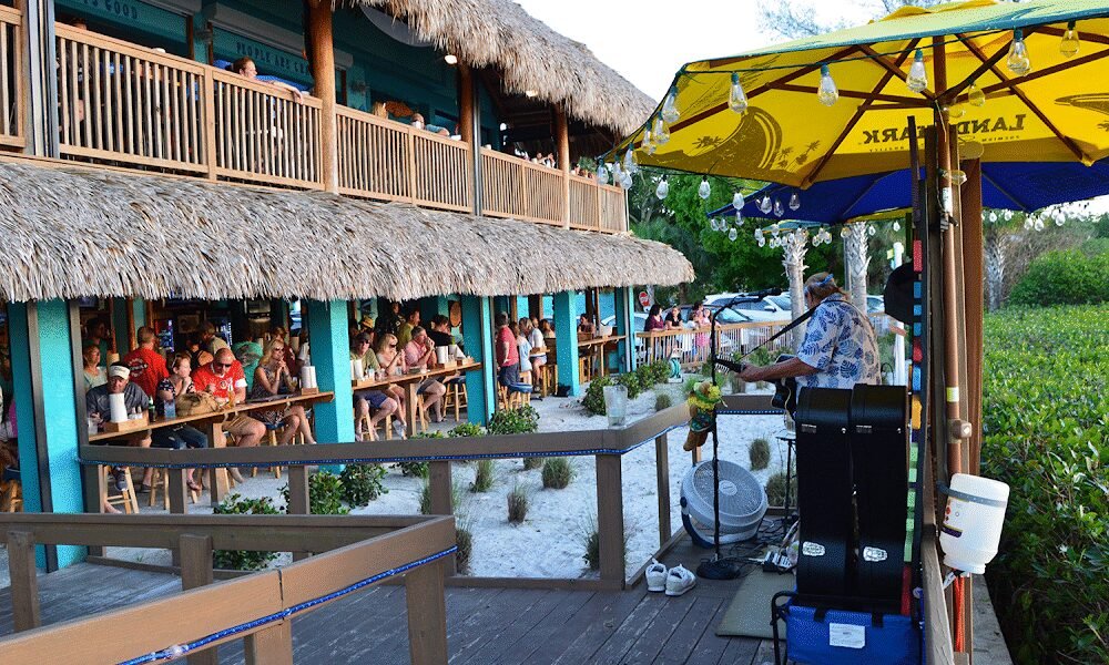 Nokomo’s Sunset Hut